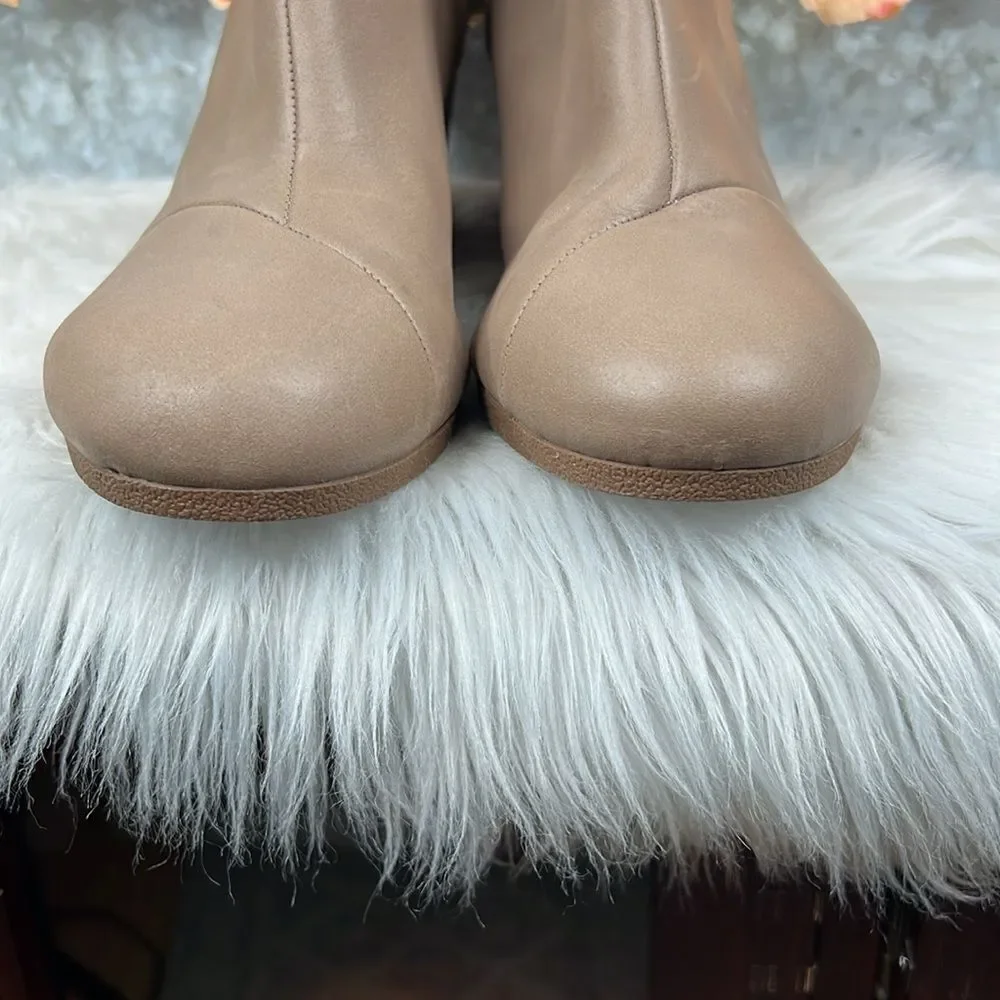 TOMS Women's Kelsey Wedge Bootie Tan Wedge Bootie Size 11